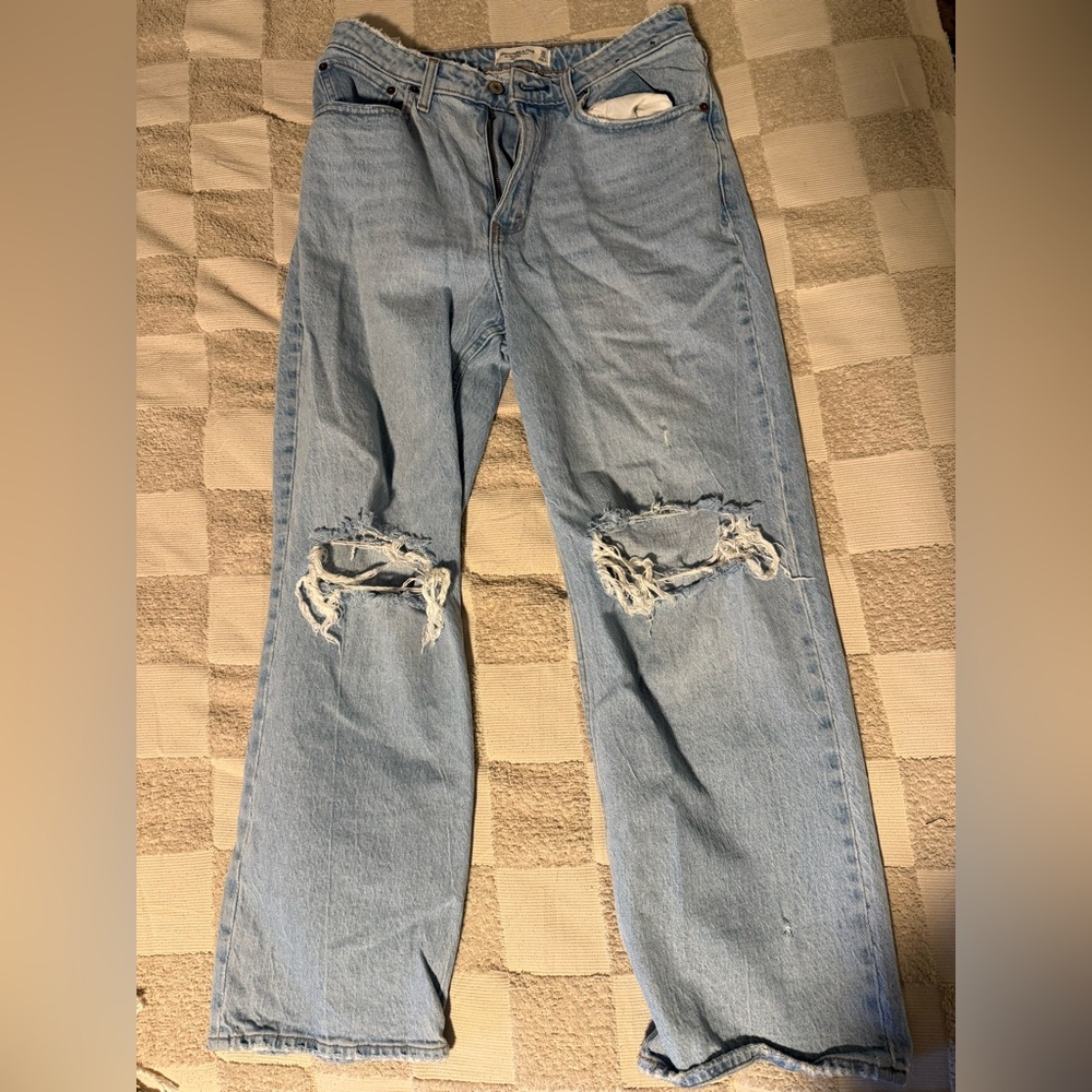 Abercrombie & Fitch Curve Love High Rise 90s Relaxed Fit Jean